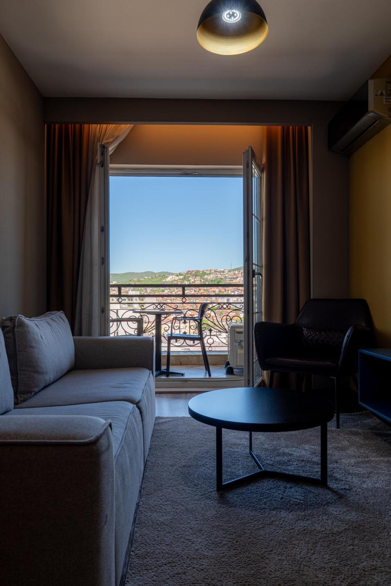 פרישטינה Downtown Apartments מראה חיצוני תמונה